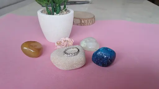 [S11-69] 7 diamond ring